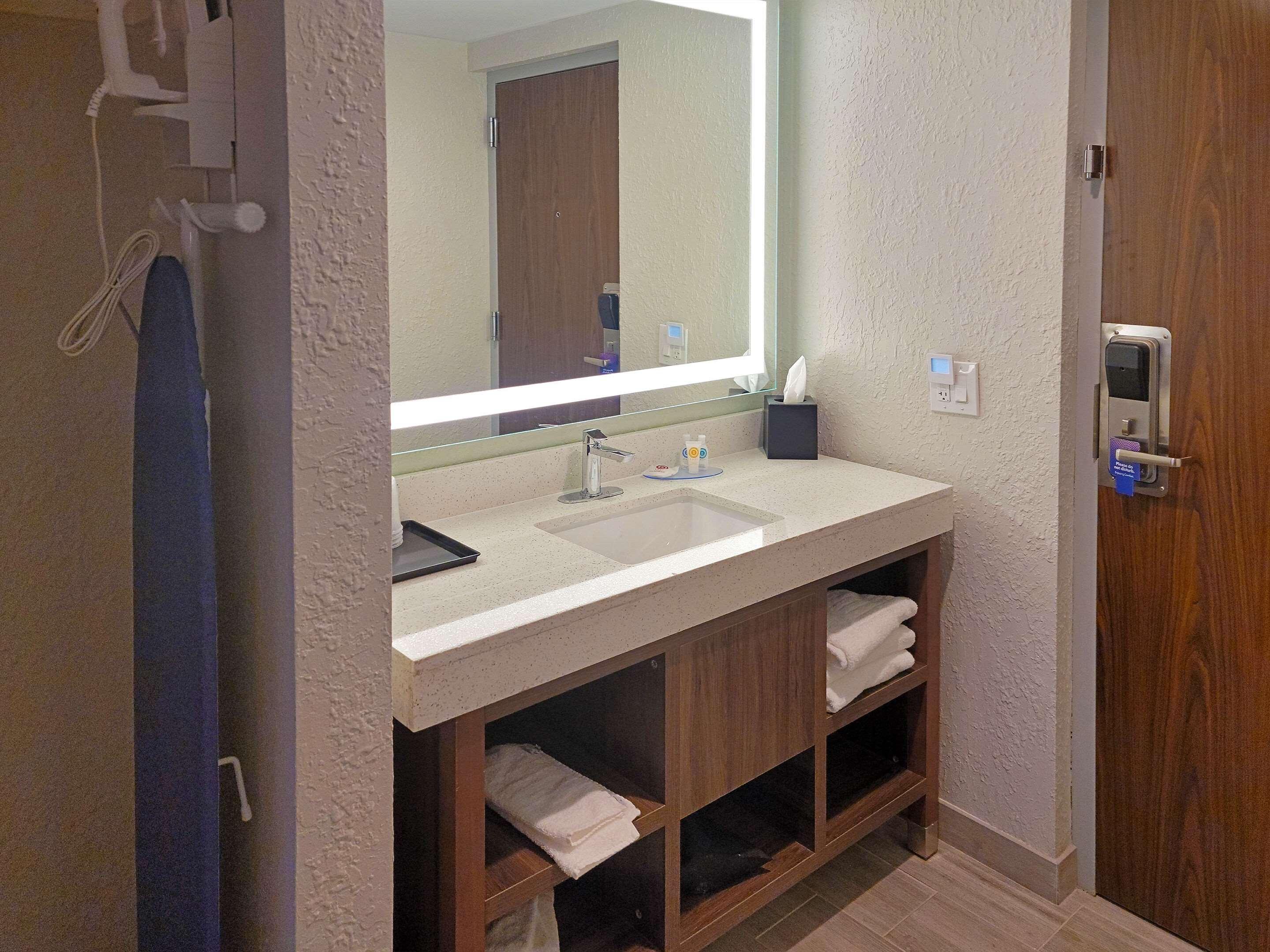 Comfort Inn & Suites Wyomissing-Reading Eksteriør billede
